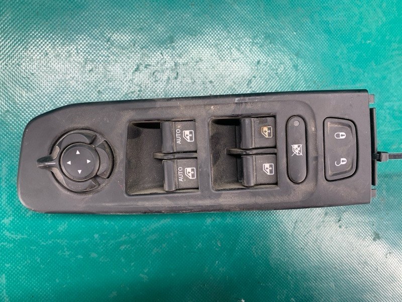Блок управления стеклоподъемниками передний левый JEEP RENEGADE (BU) 14- 2020 Wagon 2.4L I4 ZERO EVAP M-AIR 6EZ84LXHAA Б/У
