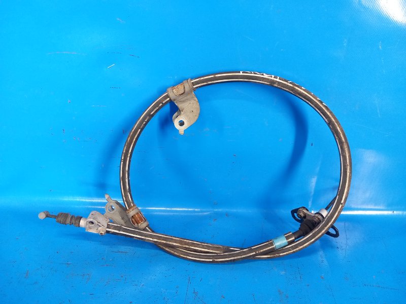 Трос стояночного тормоза задний левый LEXUS IS250/350 05-13 2013 GSE20L 2.5 4GR-FSE 4642053021 Б/У