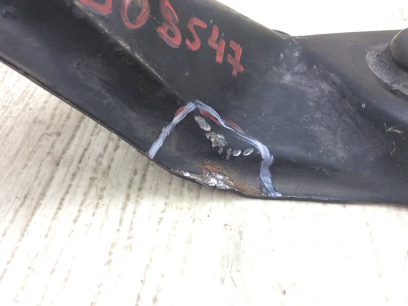 Кронштейн задний правый ACURA MDX (YD2) 06-13