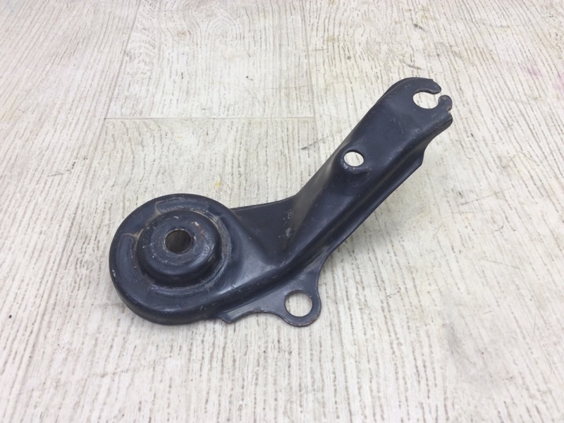 Кронштейн задний правый Acura MDX (YD2) 06-13 50237-S0X-A00 Б/У