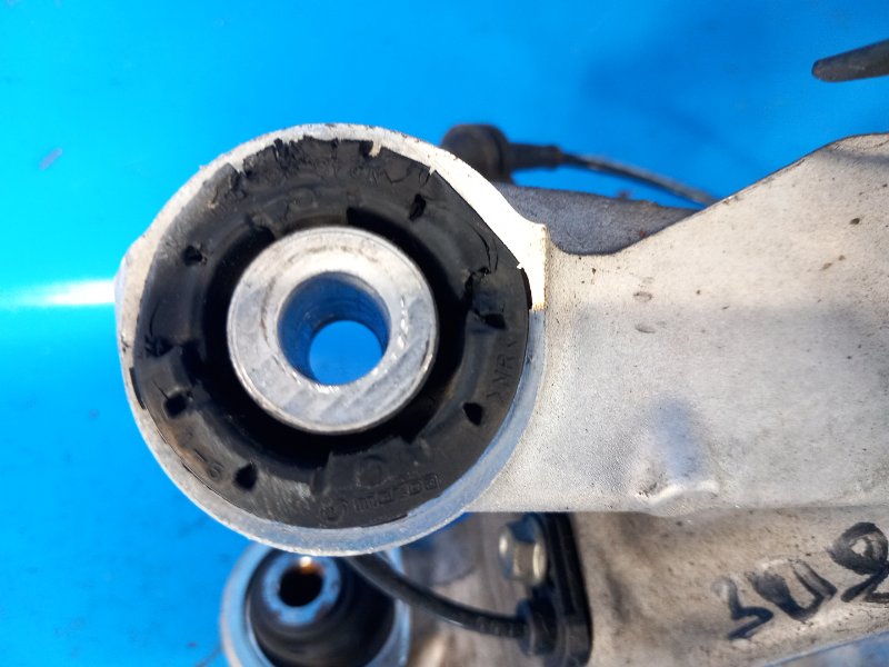 Цапфа задняя левая MAZDA MX-5 15- ND 2.0 PE-VPS