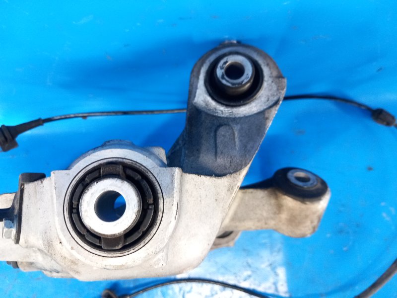 Цапфа задняя левая MX-5 15- 2018 ND 2.0 PE-VPS