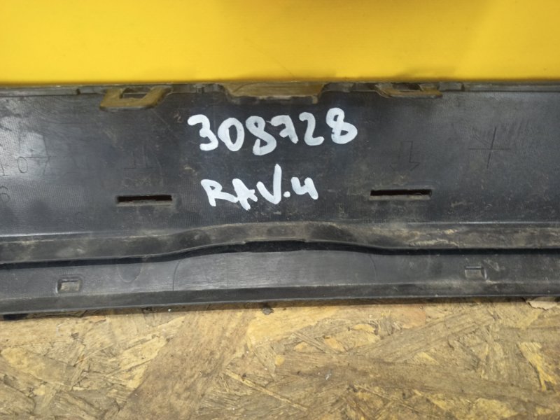 Бампер задний RAV4 13-19