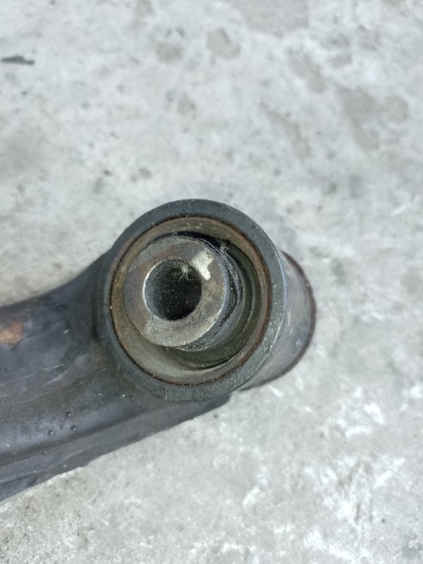 Рычаг передней подвески нижний левый PATHFINDER R51 04-14 2004 R51 4.0 VQ40DE Рычаг передней подвески нижний левый PATHFINDER R51 04-14 2004 R51 4.0 VQ40DE