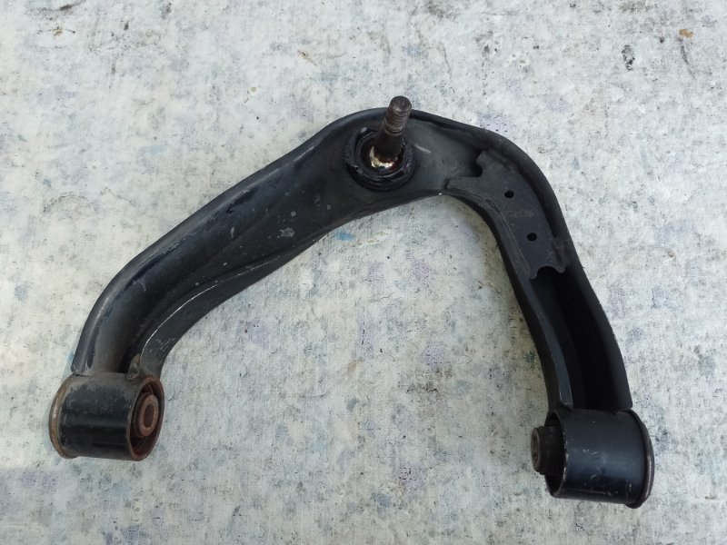 Рычаг передней подвески верхний правый NISSAN PATHFINDER R51 04-14 2004 R51 4.0 VQ40DE 54524-EA000 Б/У
