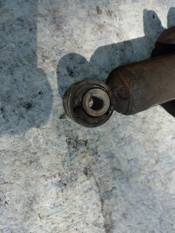 Амортизатор передний NISSAN PATHFINDER R51 04-14 R51 4.0 VQ40DE