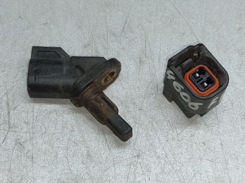 Датчик ABS передний правый MAZDA 3 BL 09-13 2009 2.5 L (L5-VE) BP4K-43-701A Б/У