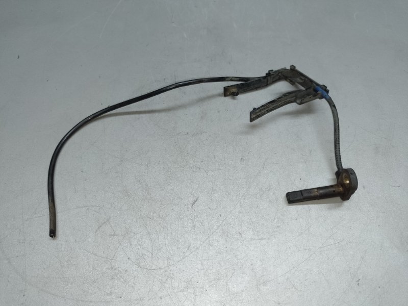 Датчик ABS передний правый MITSUBISHI OUTLANDER XL 05-13 2009 3.0 6B31 4670A576 Б/У