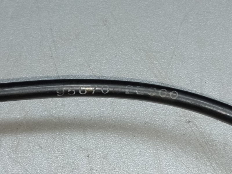 Датчик ABS передний левый HYUNDAI TUCSON 04-10 2.7 G6BA