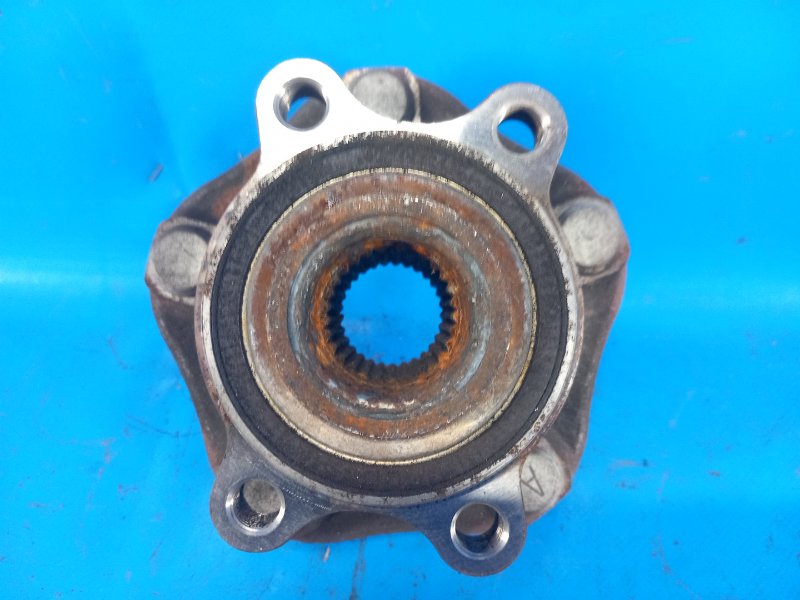 Ступица передняя левая NISSAN SENTRA B17 12-21 1.8 MRA8DE