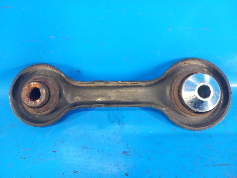 Рычаг задней подвески продольный правый MUSTANG 15- 2019 S550 2.3 C23HD0D