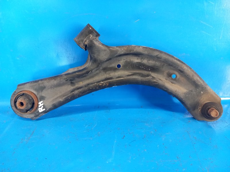Рычаг передней подвески нижний правый NISSAN SENTRA B17 12-21 2013 1.8 MRA8DE 545003SH2A Б/У