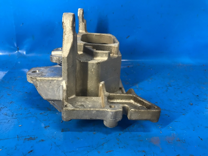 Подушка двигателя SENTRA B17 12-21 2013 1.8 MRA8DE