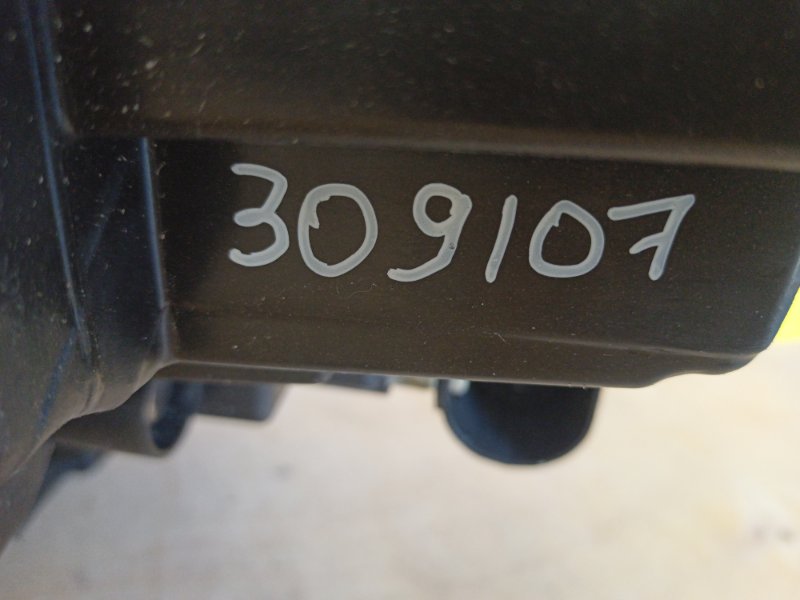 Фара правая MUSTANG MACH-E 19- Фара правая MUSTANG MACH-E 19-