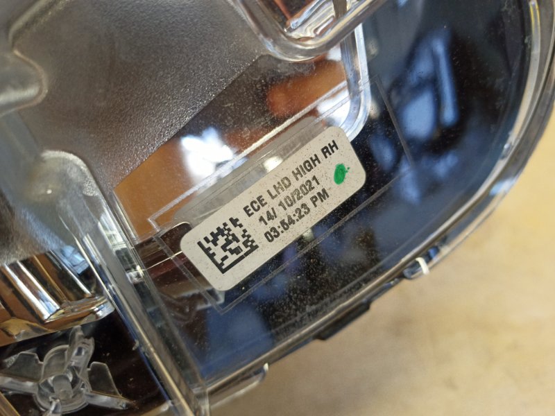 Фара правая MUSTANG MACH-E 19- Фара правая MUSTANG MACH-E 19-