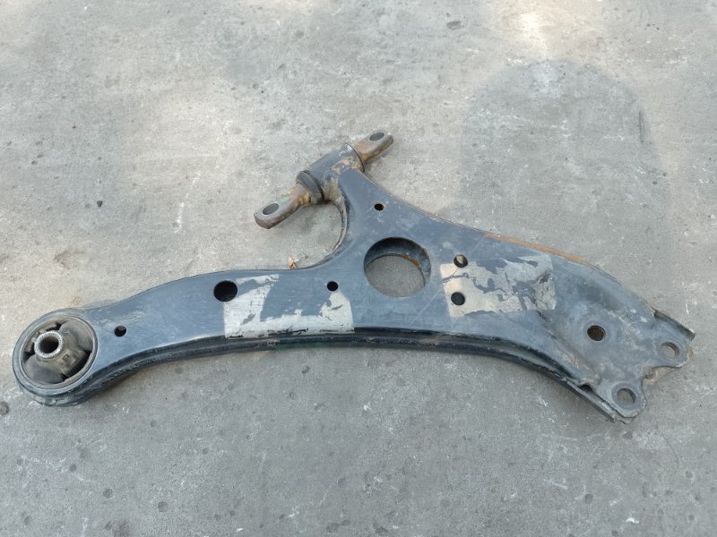 Рычаг передней подвески нижний левый SIENNA 11-16 2012 3.5 2GR-FE Рычаг передней подвески нижний левый SIENNA 11-16 2012 3.5 2GR-FE