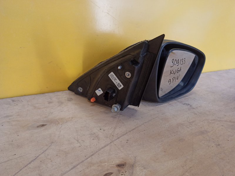 Зеркало правое KUGA  20-24