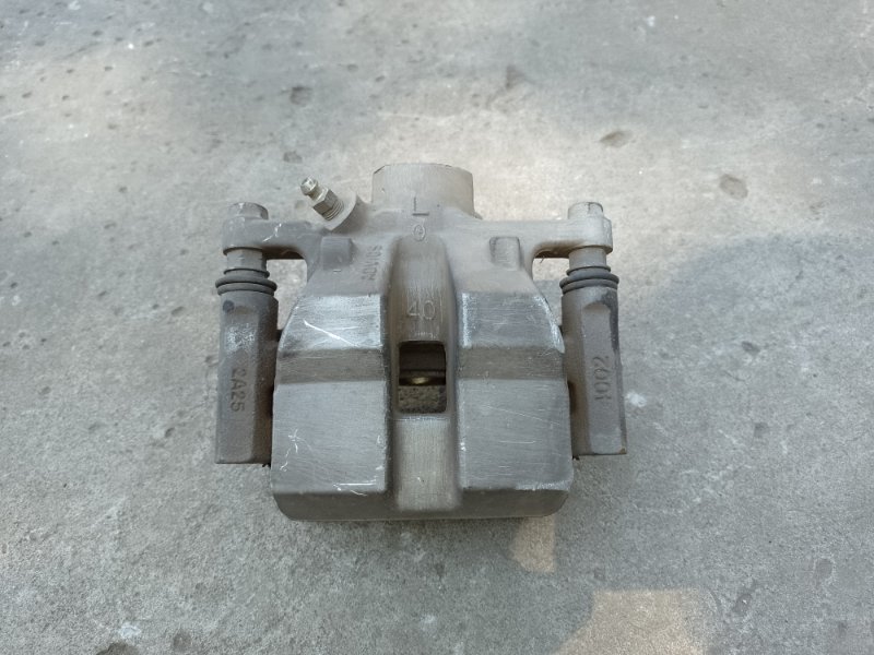 Запчасть суппорт тормозной задний левый TOYOTA SIENNA 11-16 2012 3.5 2GR-FE 47850-0E021 Б/У Суппорт тормозной задний левый TOYOTA SIENNA 11-16 2012 3.5 2GR-FE 47850-0E021 Б/У