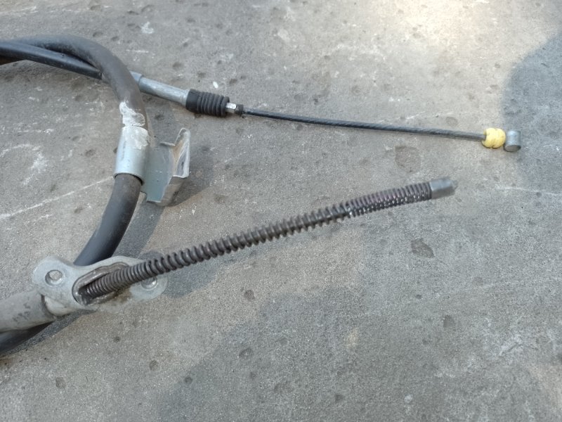 Трос стояночного тормоза левый SIENNA 11-16 2012 3.5 2GR-FE