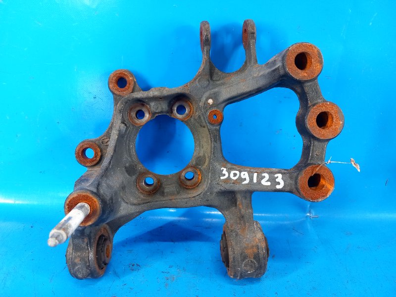 Цапфа левая CX-9 16- 2017