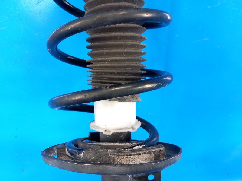 Амортизатор передний левый 3 BK 03-08 2006 BK 2.3 L3