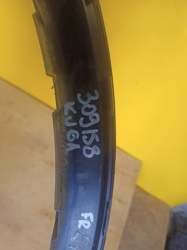 Накладка крыла (расширитель арки) передняя левая KUGA  20-24