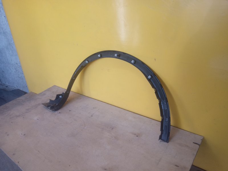 Накладка крыла (расширитель арки) передняя левая KUGA  20-24