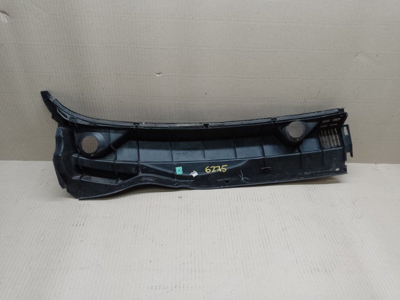 Пластик под лобовое стекло / Жабо левый MATRIX 02-08 2002 ZZE132 1.8L 1ZZ-FE