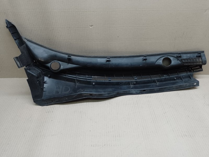 Пластик под лобовое стекло / Жабо левый OUTLANDER XL 05-13 2006 3.0 6B31