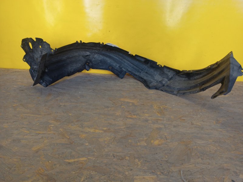 Подкрылок передний левый CT200 17-