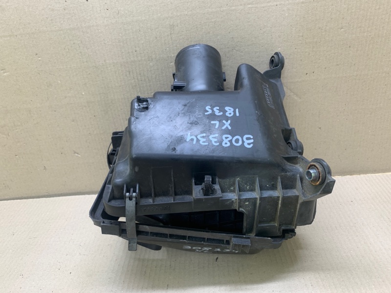 Корпус воздушного фильтра MITSUBISHI OUTLANDER XL 05-13 CW 3.0 6B31