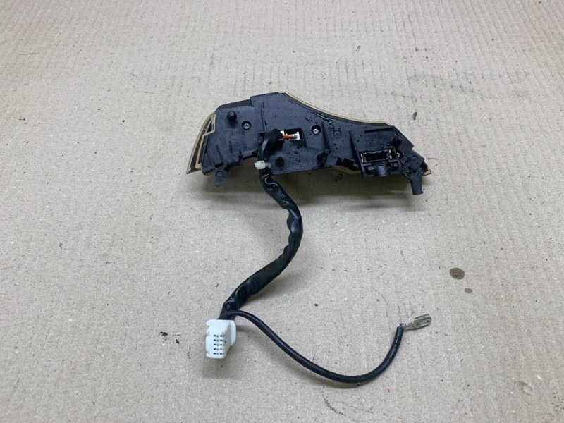 Кнопки на руль левые AVALON 05-12 2005 3.5 2GR-FE