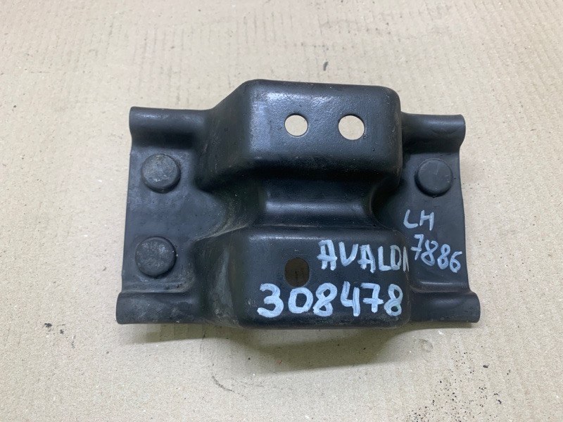 Кронштейн усилителя заднего бампера левый TOYOTA AVALON 05-12 2005 3.5 2GR-FE 52176-AC030 Б/У