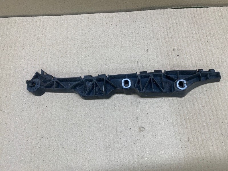Кронштейн переднего бампера правый TOYOTA AVALON 05-12 3.5 2GR-FE