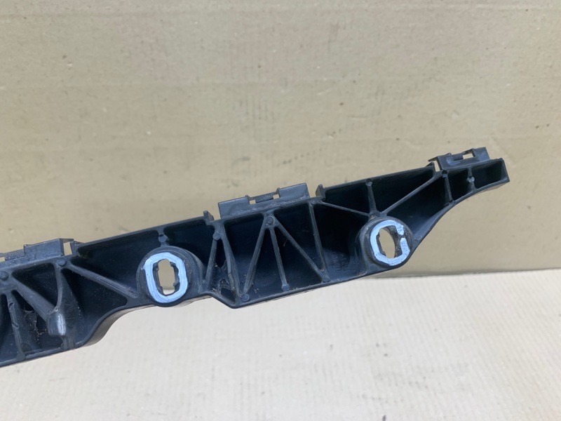 Кронштейн переднего бампера правый AVALON 05-12 2005 3.5 2GR-FE