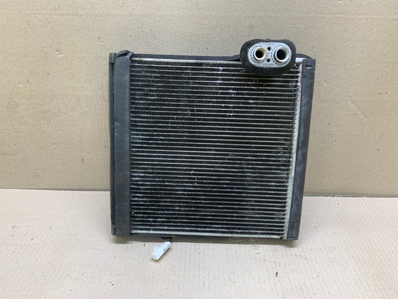 Запчасть испаритель кондиционера TOYOTA AVALON 05-12 2005 3.5 2GR-FE 88501-07040 Б/У Испаритель кондиционера TOYOTA AVALON 05-12 2005 3.5 2GR-FE 88501-07040 Б/У