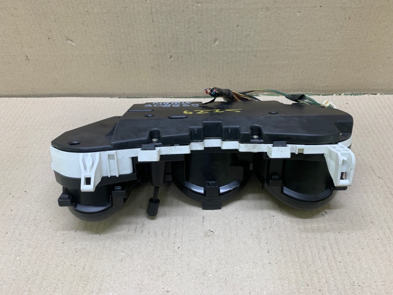 Панель приборов MATRIX 02-08 2002 ZZE132 1.8L 1ZZ-FE