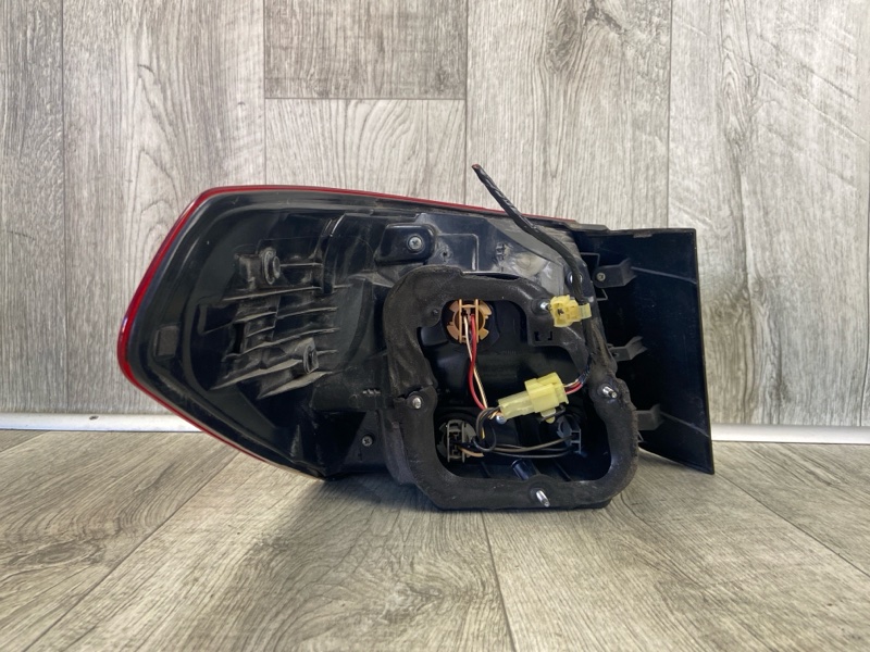 Фонарь наружный правый LEGACY 09-15 BM 2012 SEDAN 3.6 EZ36