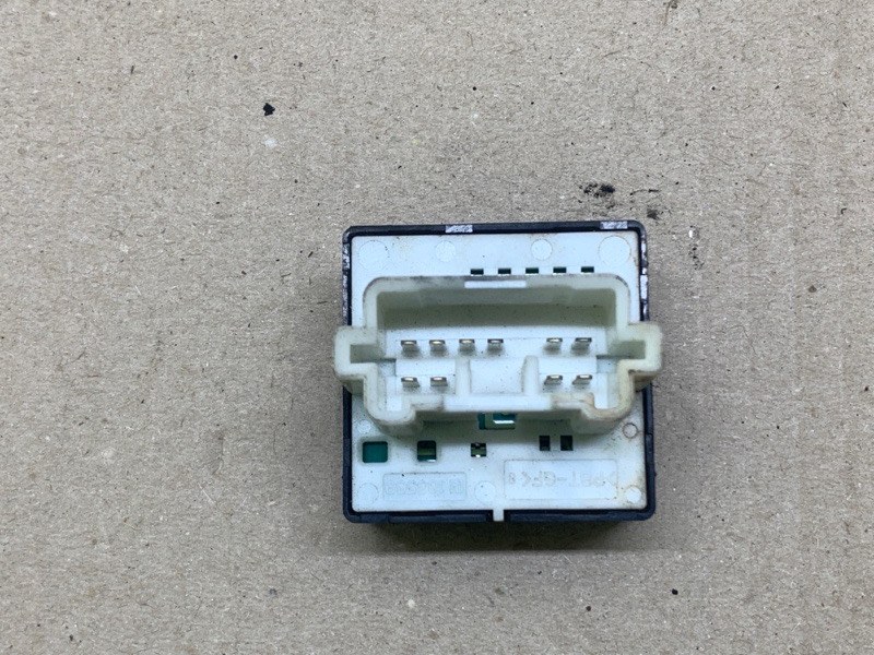 Блок управления зеркалами ASX / OUTLANDER SPORT 10-21 2012 2.0 4B11