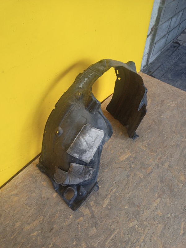 Подкрылок передний левый TOYOTA CAMRY 70 17-