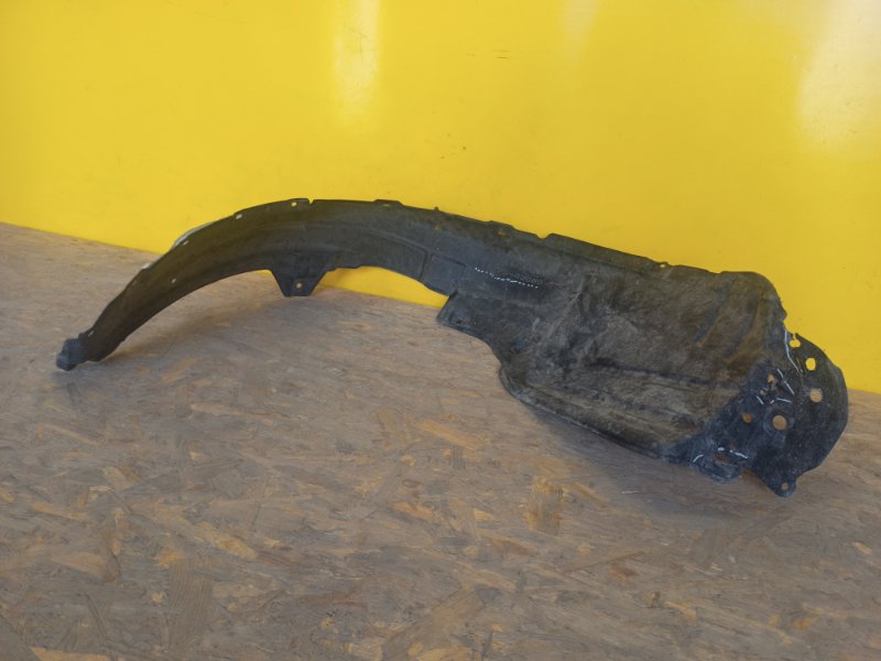 Подкрылок передний правый RAV4 13-19