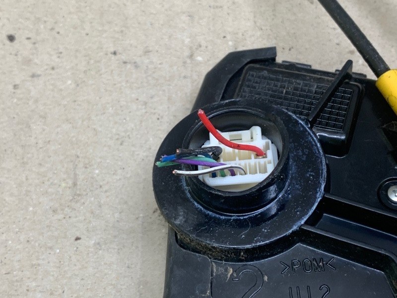 Замок двери передний левый SIENNA 11-16 2012 3.5 2GR-FE Замок двери передний левый SIENNA 11-16 2012 3.5 2GR-FE