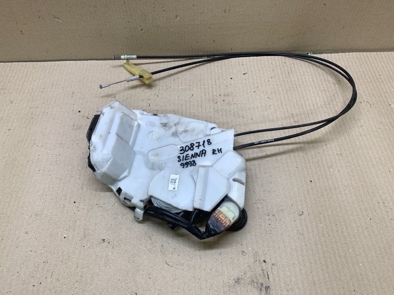 Замок двери боковой задний правый TOYOTA SIENNA 11-16 2012 3.5 2GR-FE 69200-08020 Б/У