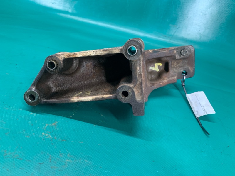 Кронштейн двигателя TRIBUTE 00-07 2001 Внедорожник 3.0 Кронштейн двигателя TRIBUTE 00-07 2001 Внедорожник 3.0