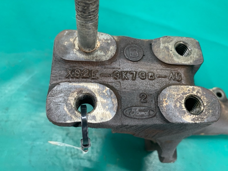 Кронштейн двигателя TRIBUTE 00-07 2001 Внедорожник 3.0 Кронштейн двигателя TRIBUTE 00-07 2001 Внедорожник 3.0