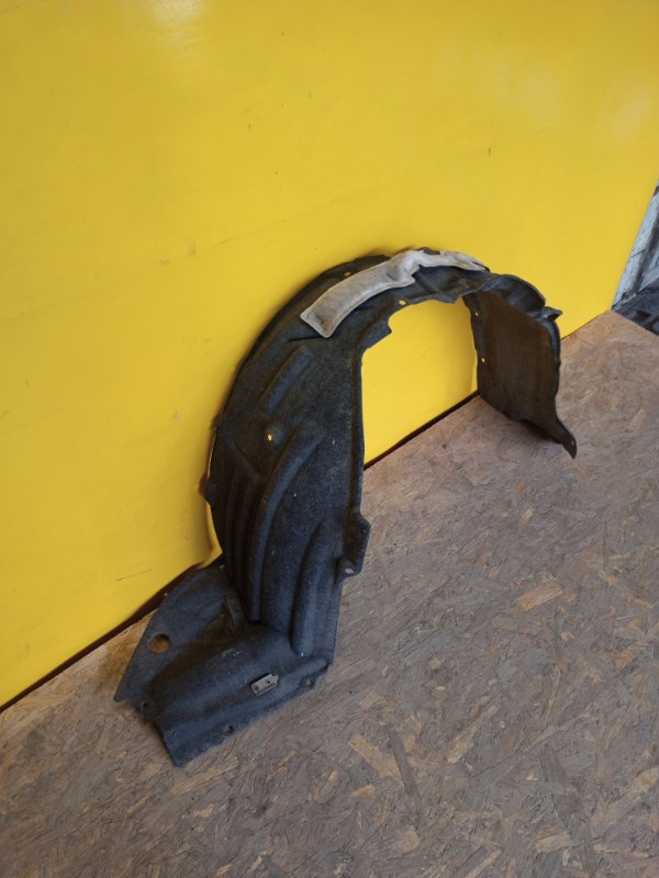 Подкрылок передний правый UX 200 18-