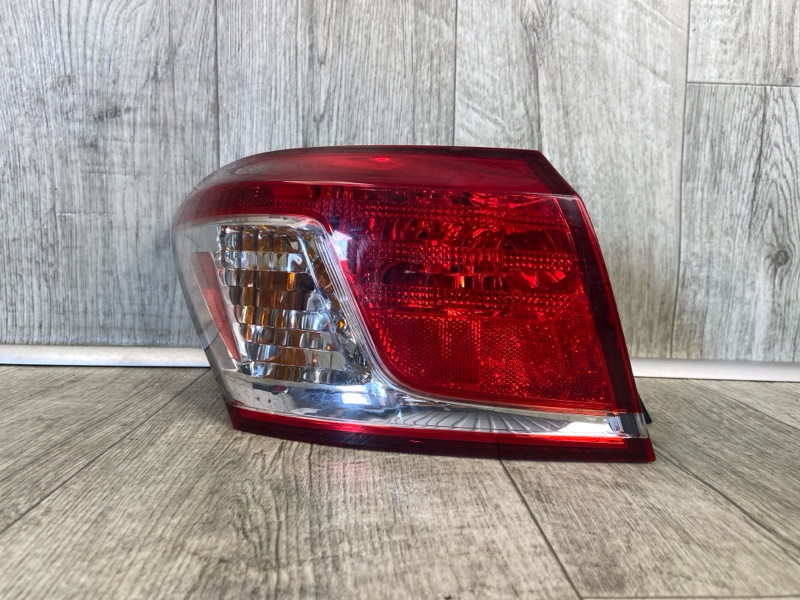 Запчасть фонарь наружный левый LEXUS ES350 06-12 2011 SEDAN 3.5 2GR-FE 8156133410 Б/У Фонарь наружный левый LEXUS ES350 06-12 2011 SEDAN 3.5 2GR-FE 8156133410 Б/У