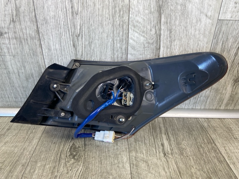 Фонарь наружный левый LEXUS ES350 06-12 SEDAN 3.5 2GR-FE Фонарь наружный левый LEXUS ES350 06-12 SEDAN 3.5 2GR-FE