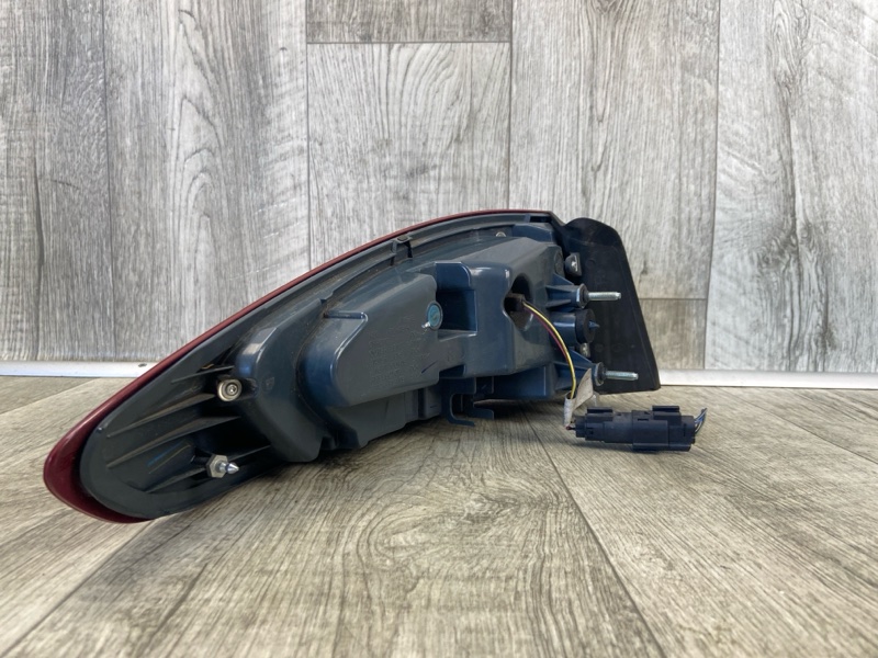 Фонарь наружный правый FORD FUSION 14- SEDAN C20HDTX Фонарь наружный правый FORD FUSION 14- SEDAN C20HDTX