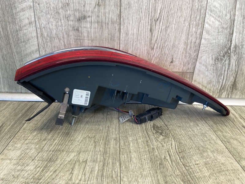 Фонарь наружный правый FUSION 14- 2017 SEDAN C20HDTX Фонарь наружный правый FUSION 14- 2017 SEDAN C20HDTX